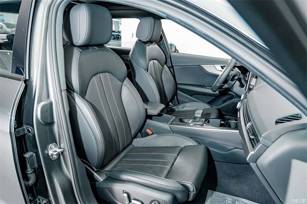 Audi A4L, 2024 18