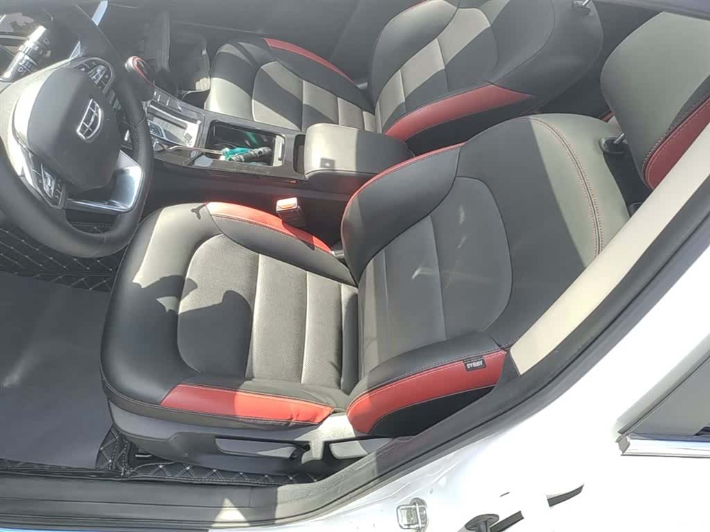 Geely Emgrand, 2020 15