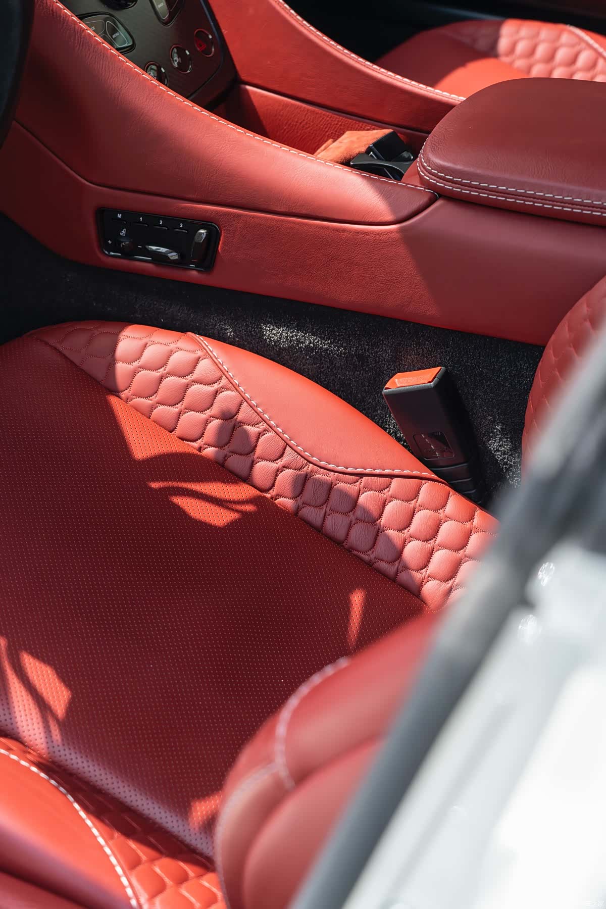 Aston Martin Vanquish, 2013 14