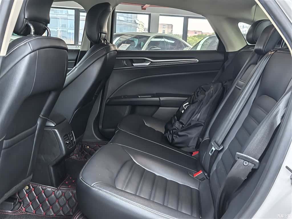 Ford Mondeo, 2019 10