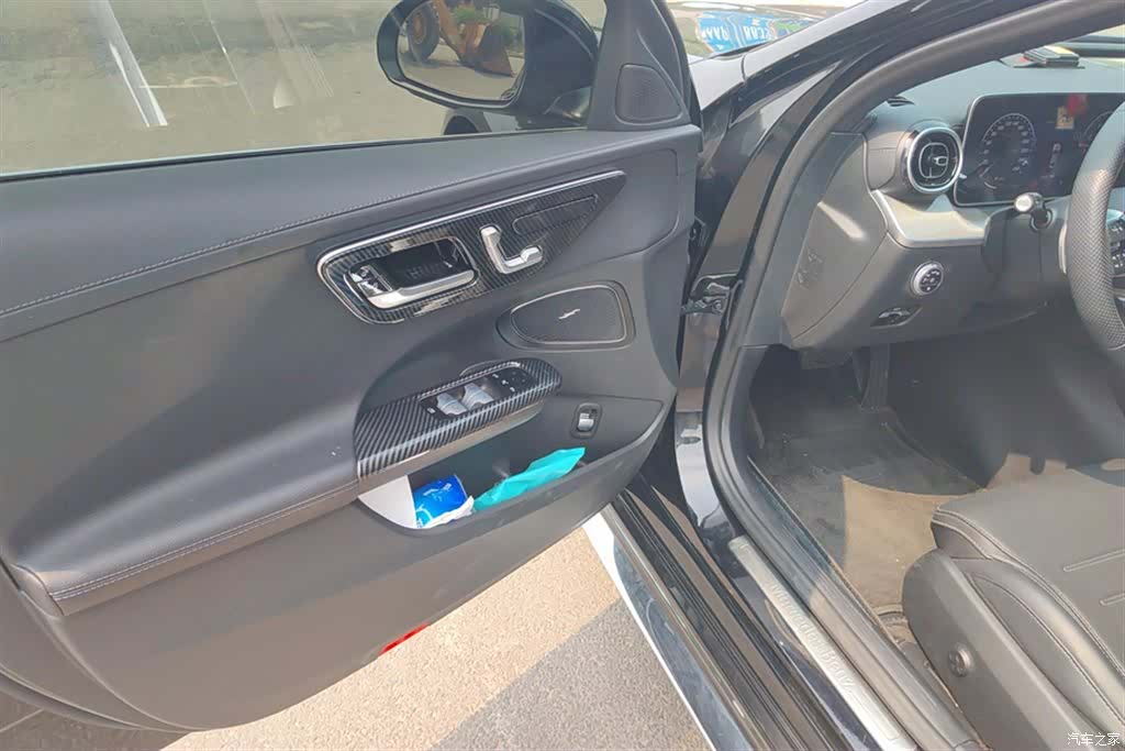 Mercedes-Benz C-Class, 2023 7
