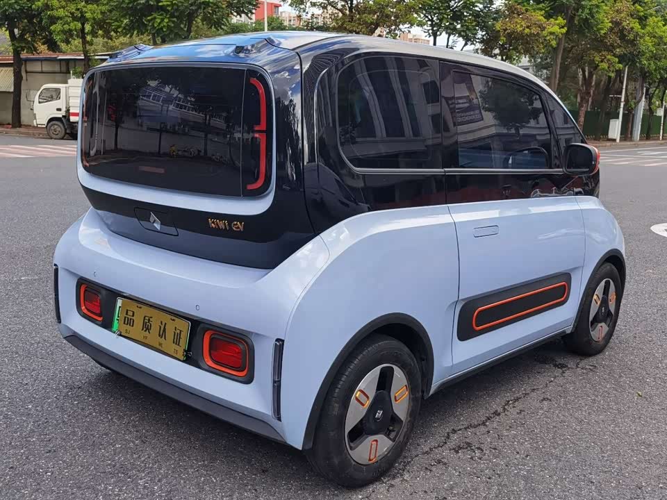 Baoding KiWi EV