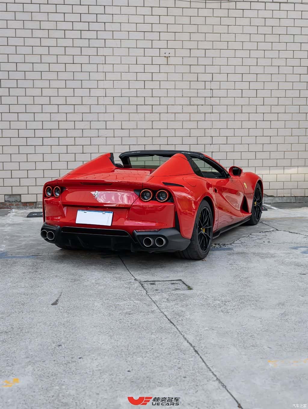 Ferrari 812, 2022 4