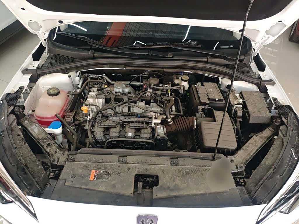 Roewe i5, 2025 16