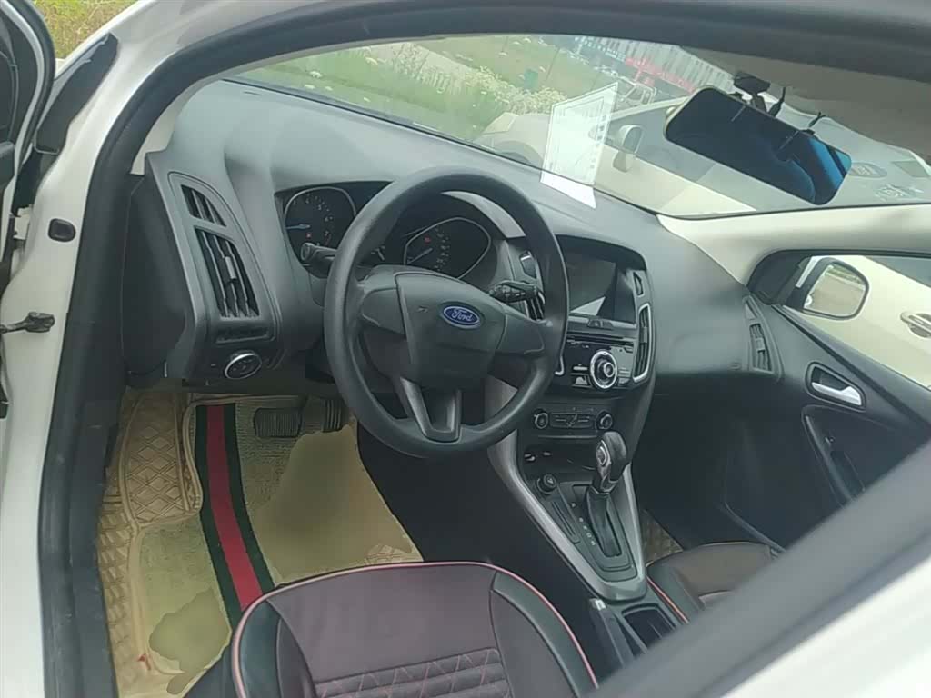 Ford Focus, 2016 10
