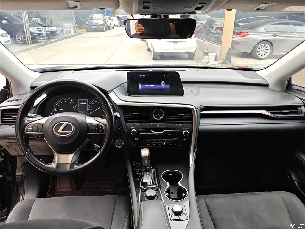 Lexus RX, 2016 10