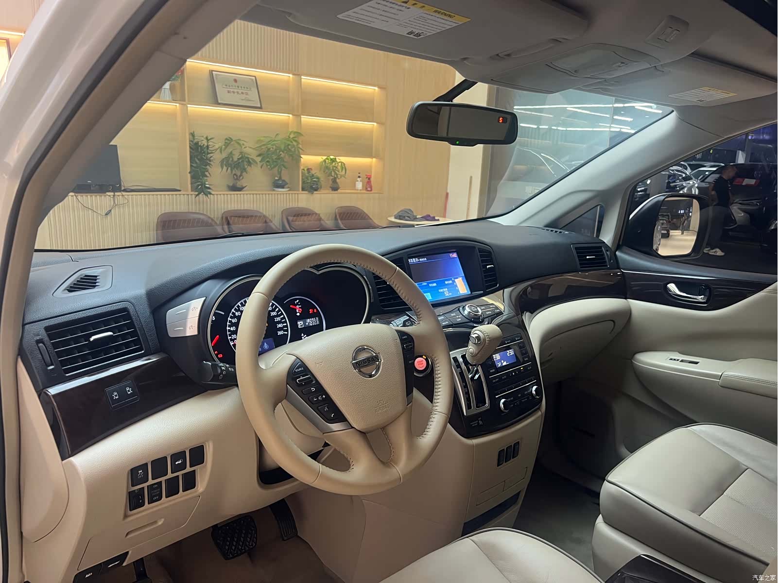 Nissan SL, 2016 19