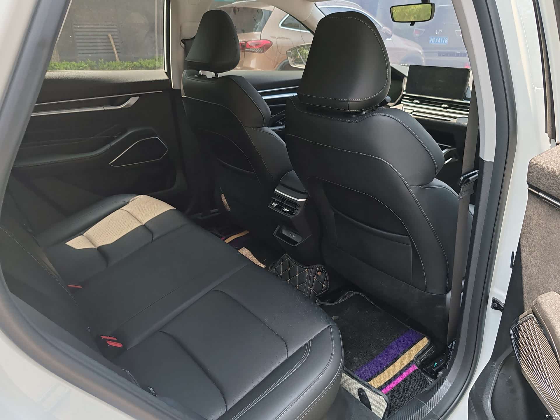 Geely Emgrand, 2022 8