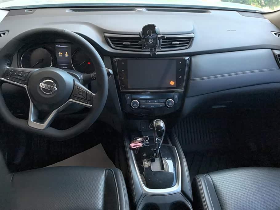 Nissan Qijun