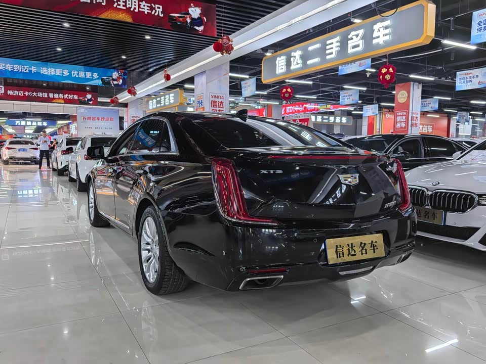 Cadillac XTS