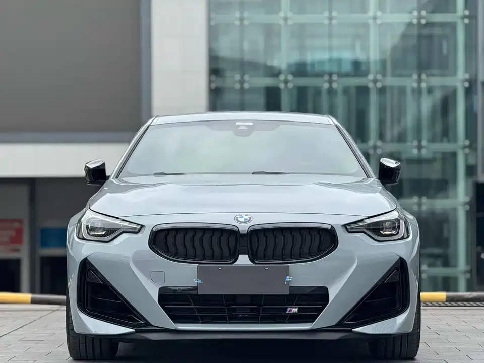 BMW M240i