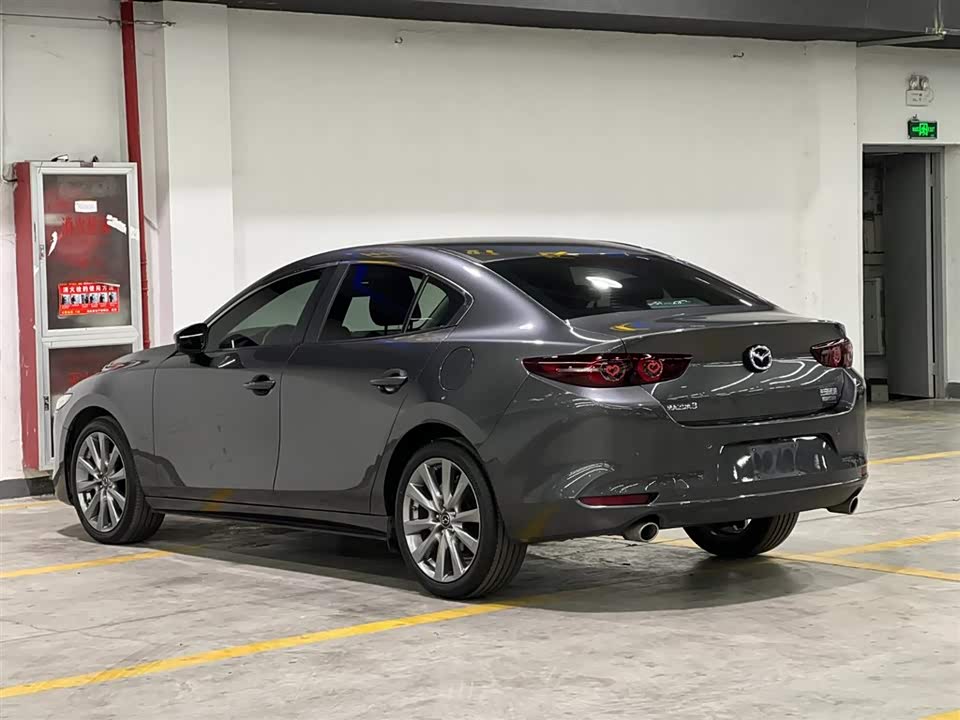 Mazda 3 Angkesaila