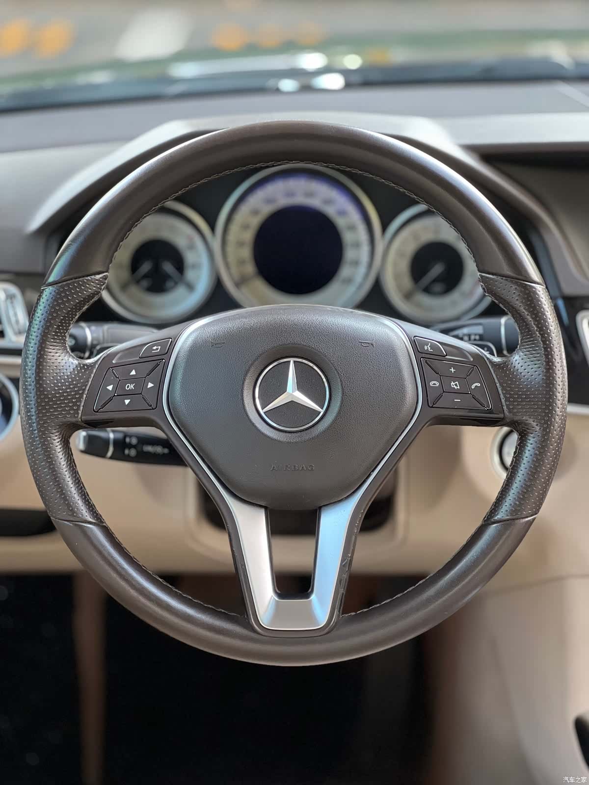 Mercedes-Benz E-Class, 2015 10