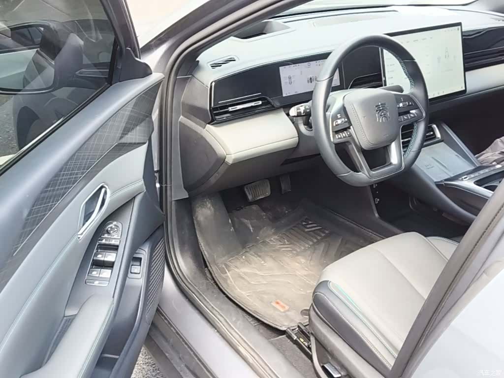 BYD Qin, 2025 16