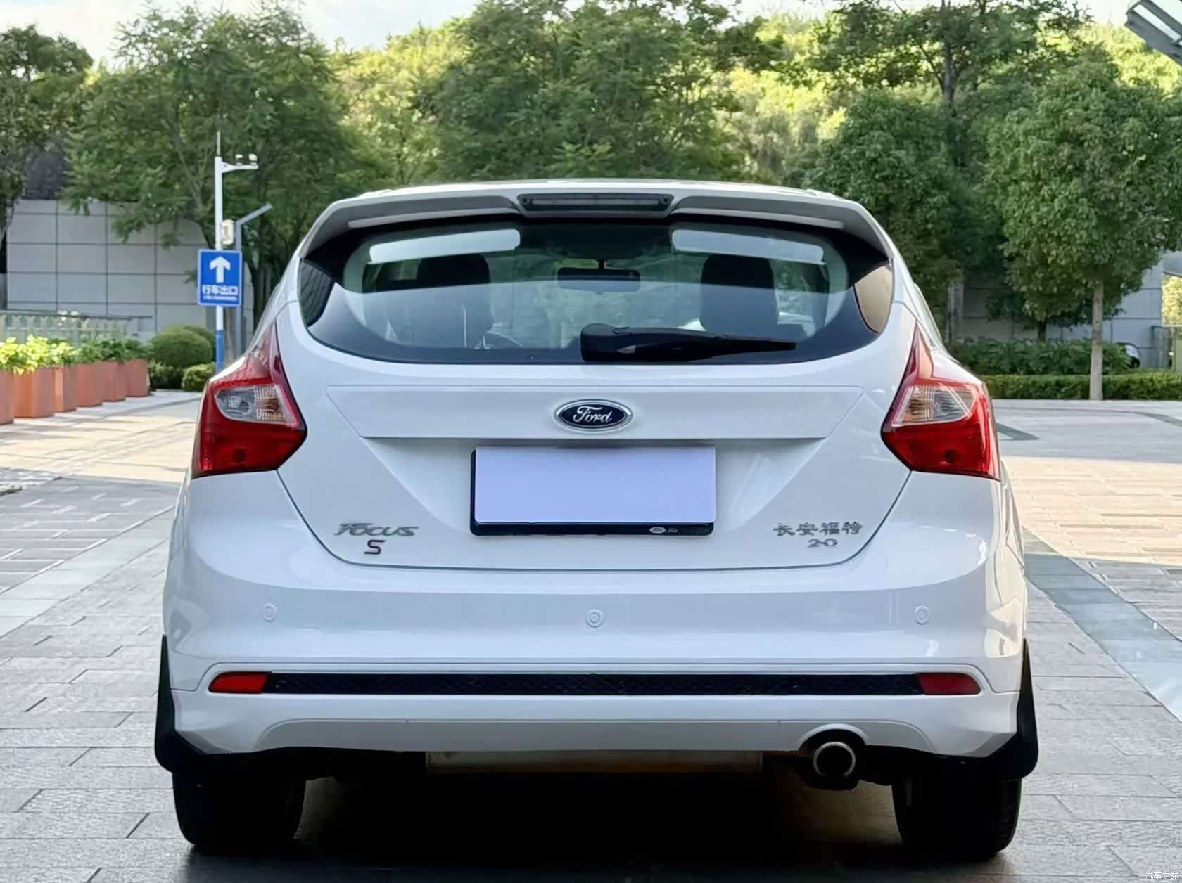 Ford Focus, 2013 8