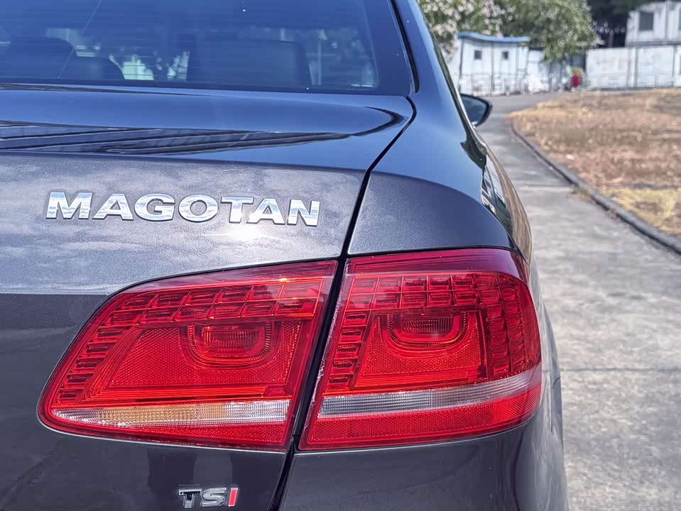 Volkswagen Magotan