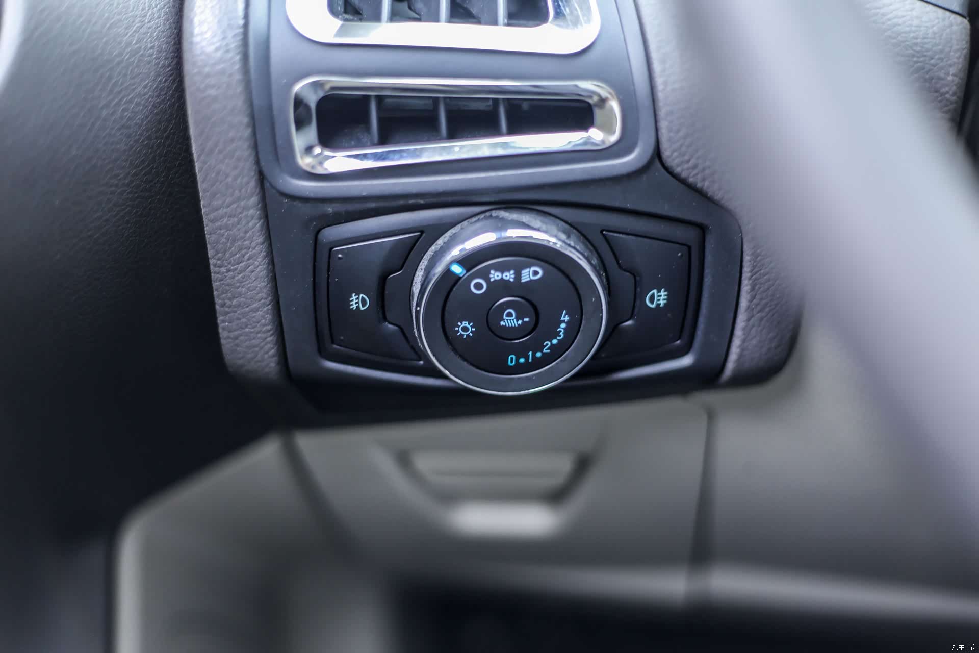 Ford Focus, 2015 26