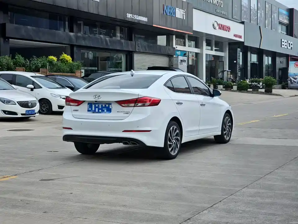 Hyundai Lead