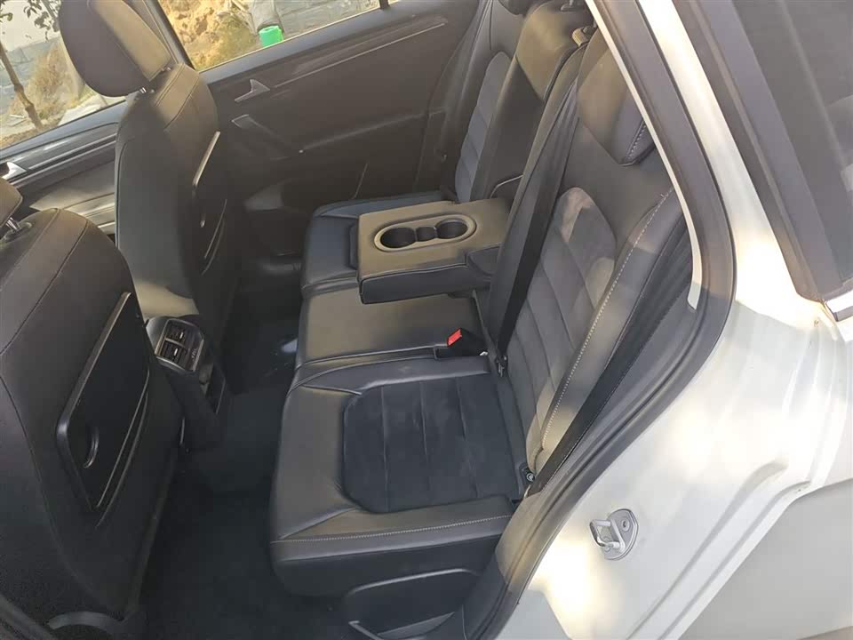 Volkswagen Golf*Jiayu