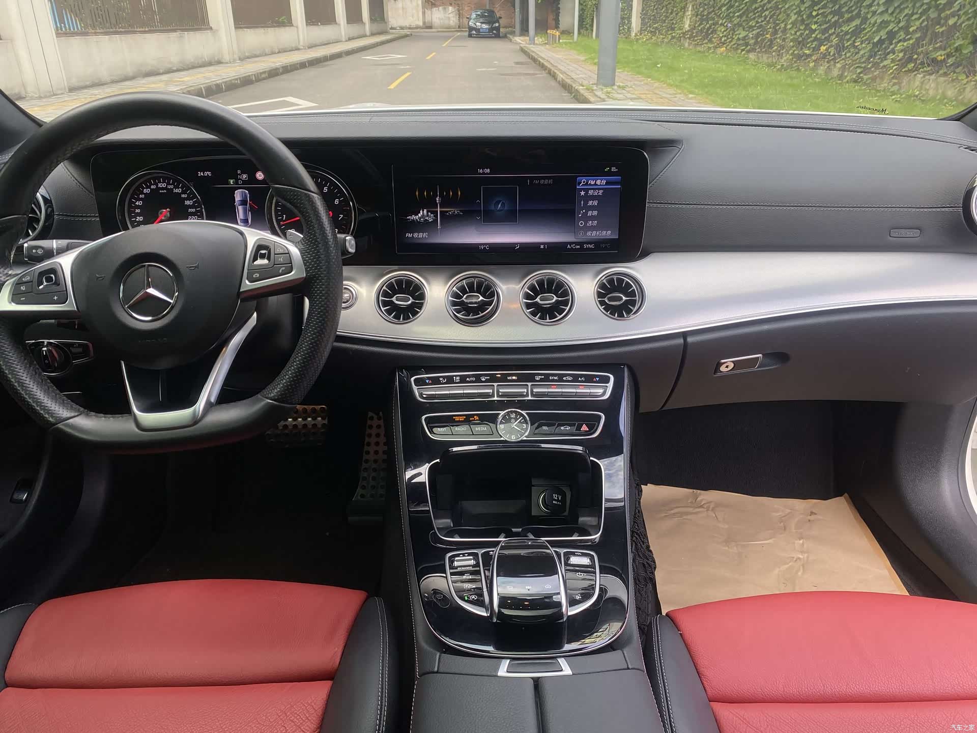 Mercedes-Benz E-Class, 2018 18