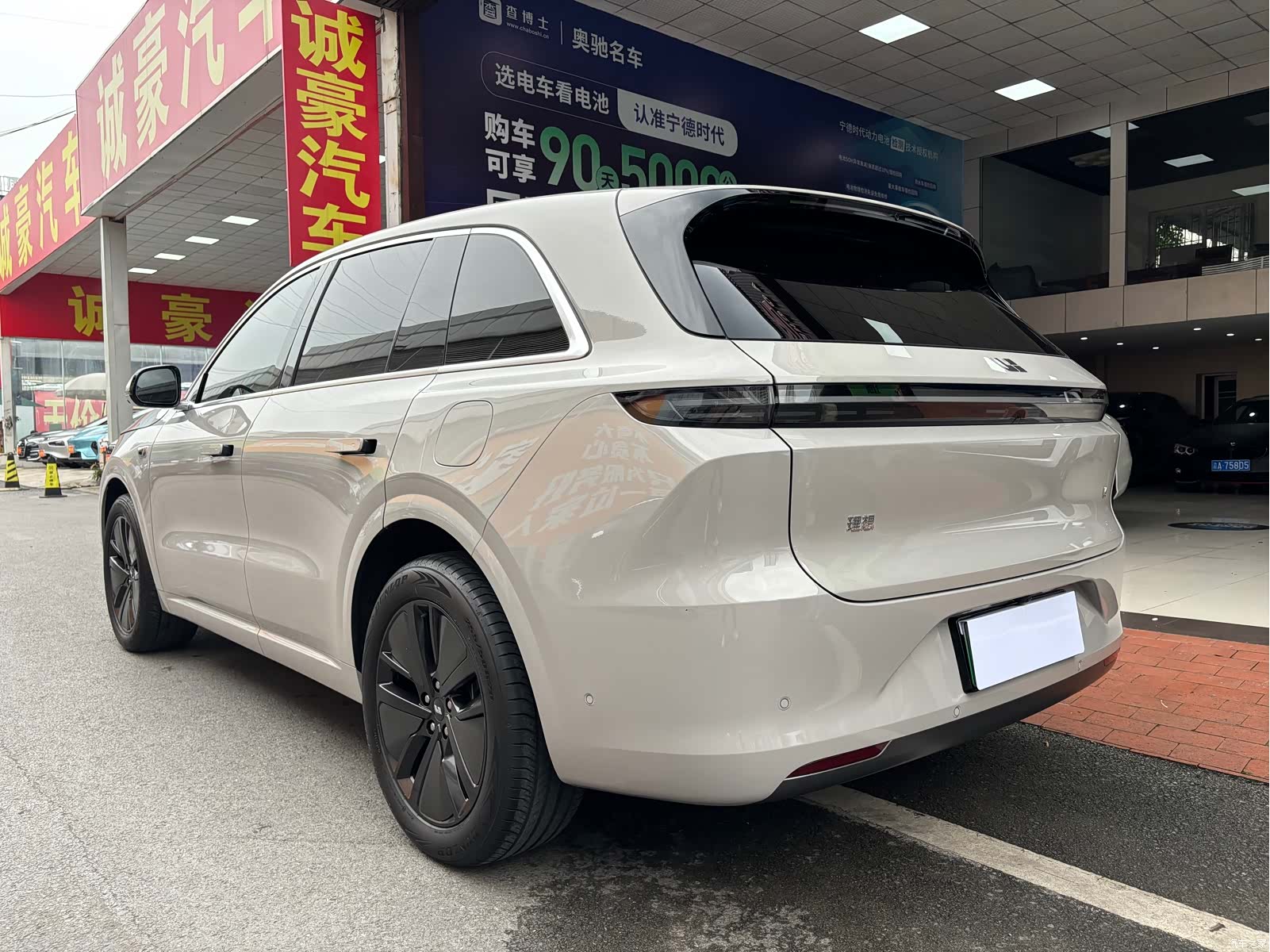 Li Auto L6, 2024 16