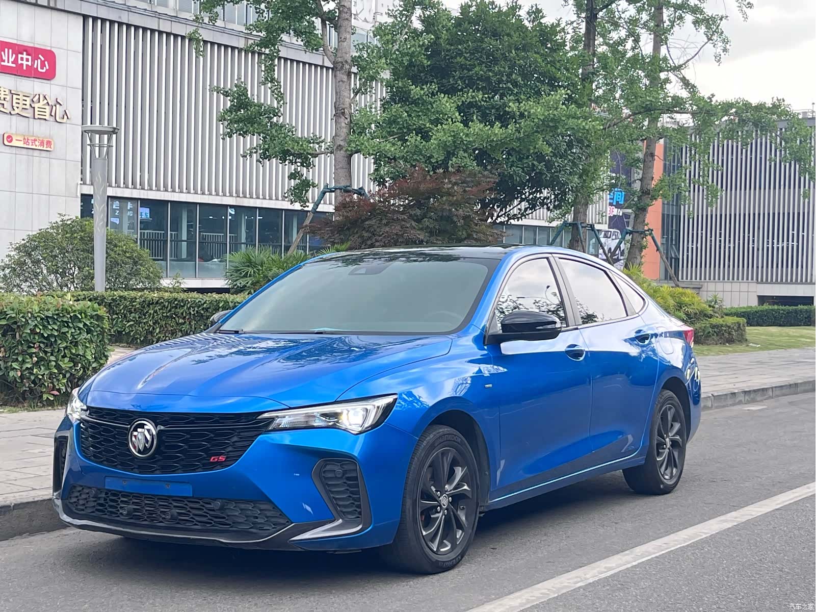 Buick Verano, 2021 1