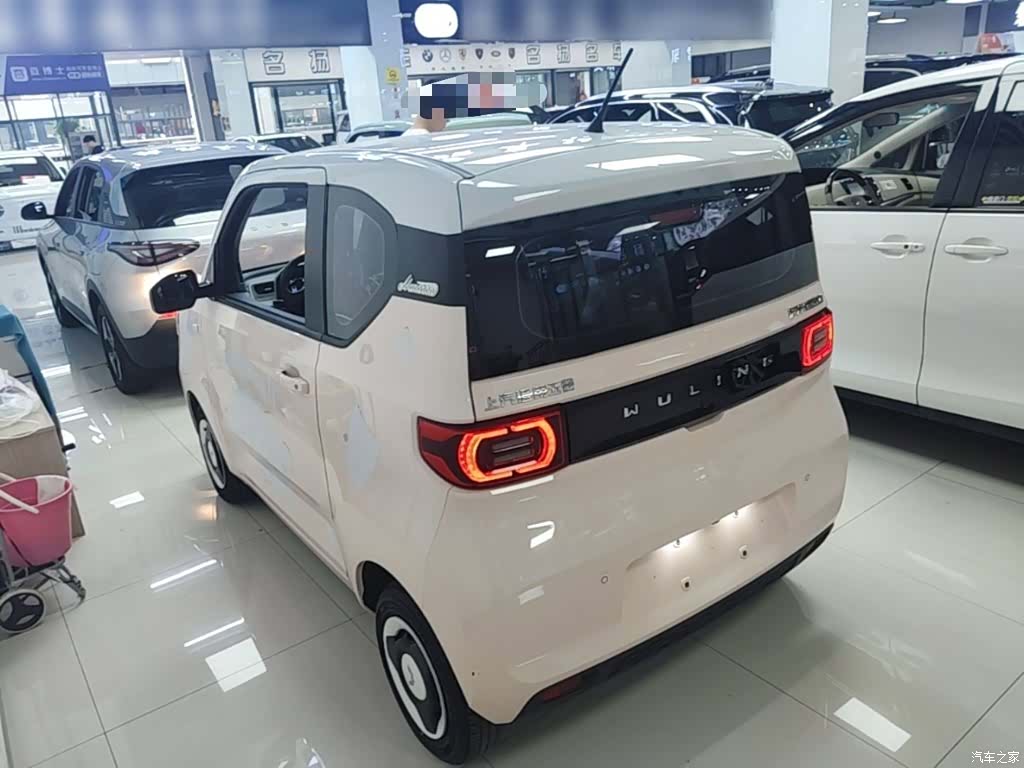 Wuling MINIEV, 2022 все фото