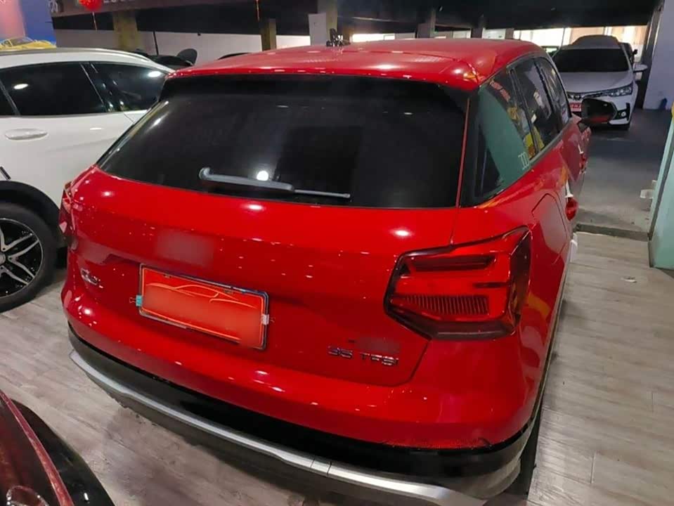 Audi Q2L Audi Q2L