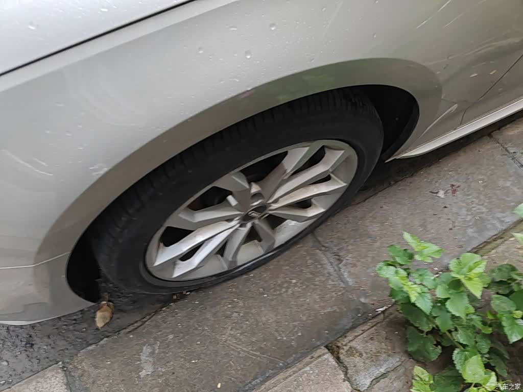 Audi A4L, 2018 23