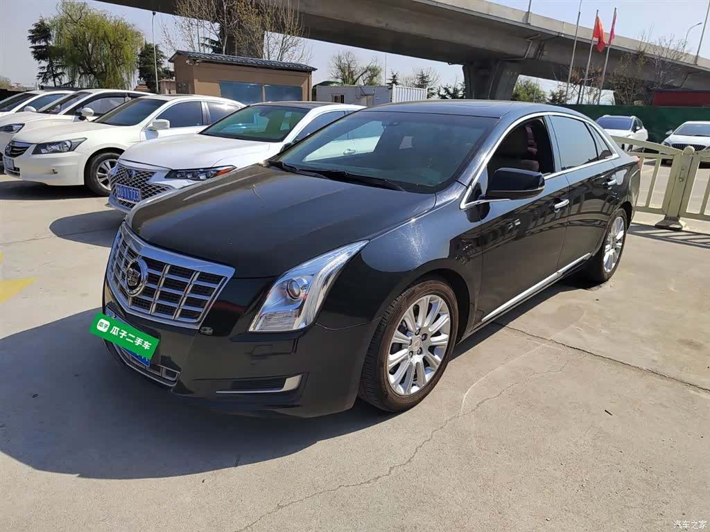 Cadillac XTS, 2015 1