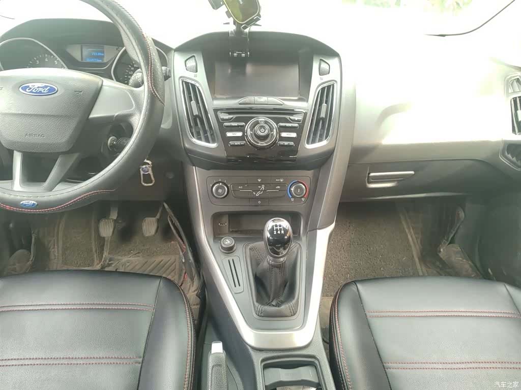Ford Focus, 2016 6