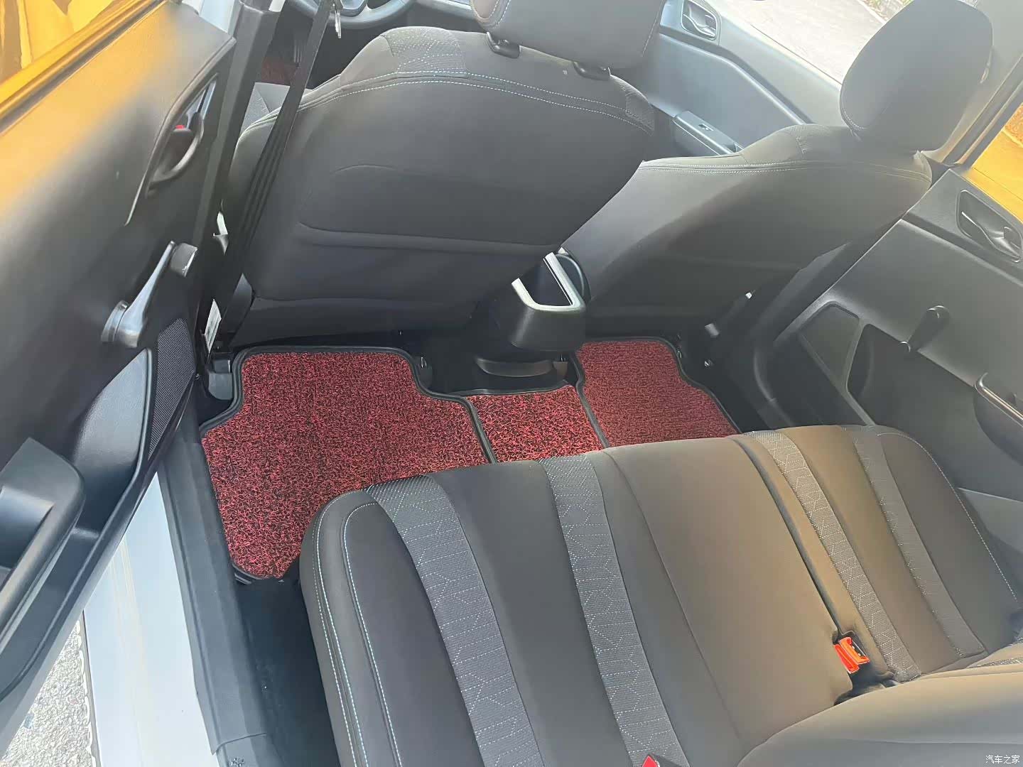 Wuling 310W, 2018 8
