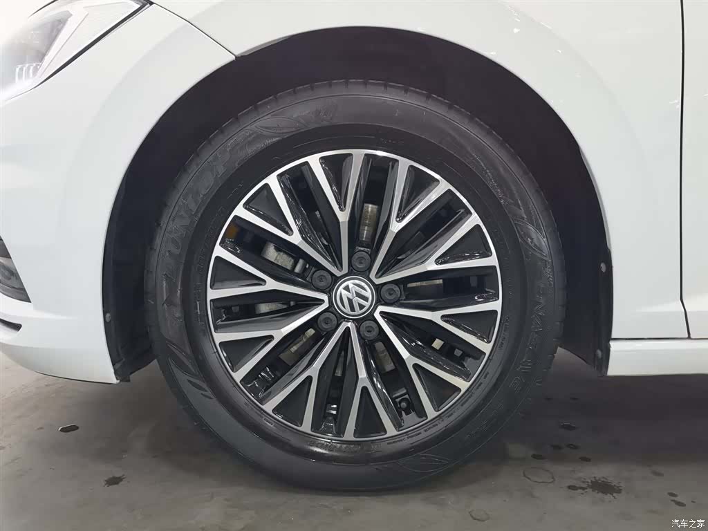 Volkswagen Sagitar, 2020 17