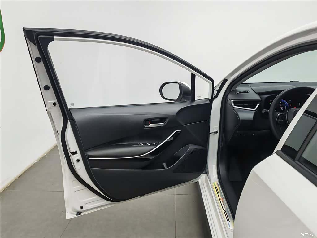 Toyota Corolla, 2023 8