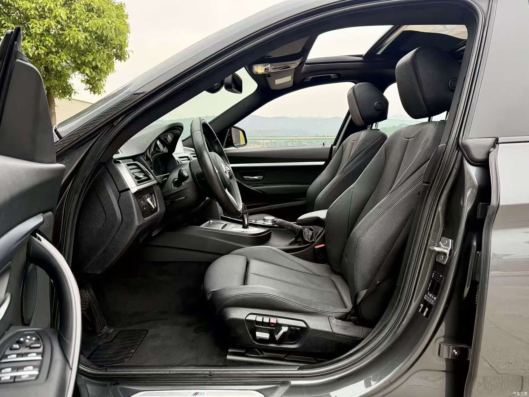 BMW 3 Series, 2019 все фото