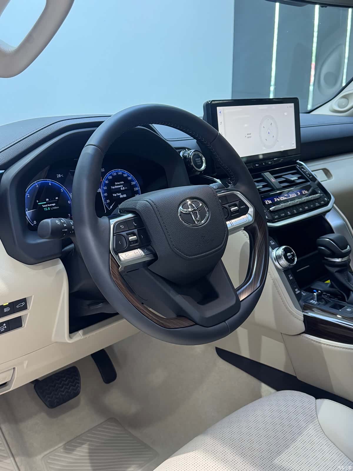 Toyota Land Cruiser, 2026 17