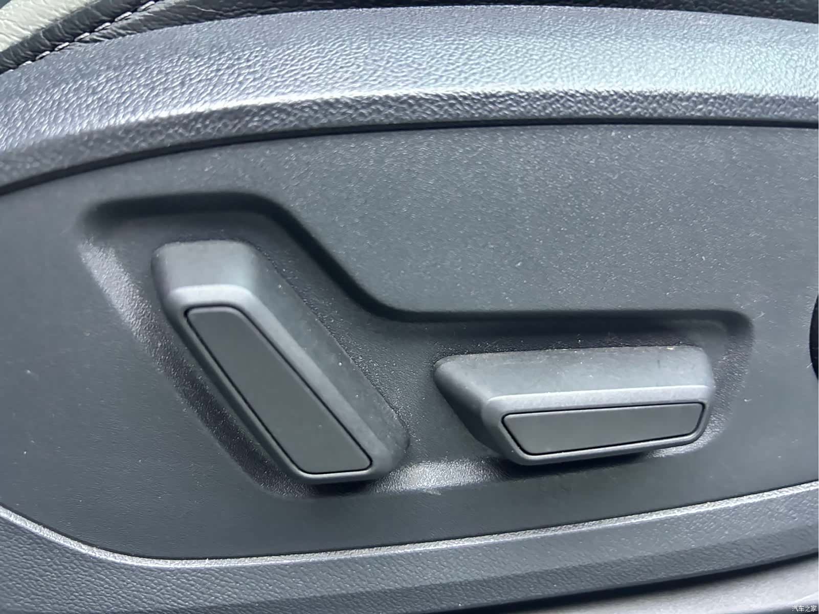 Audi Q3, 2022 10