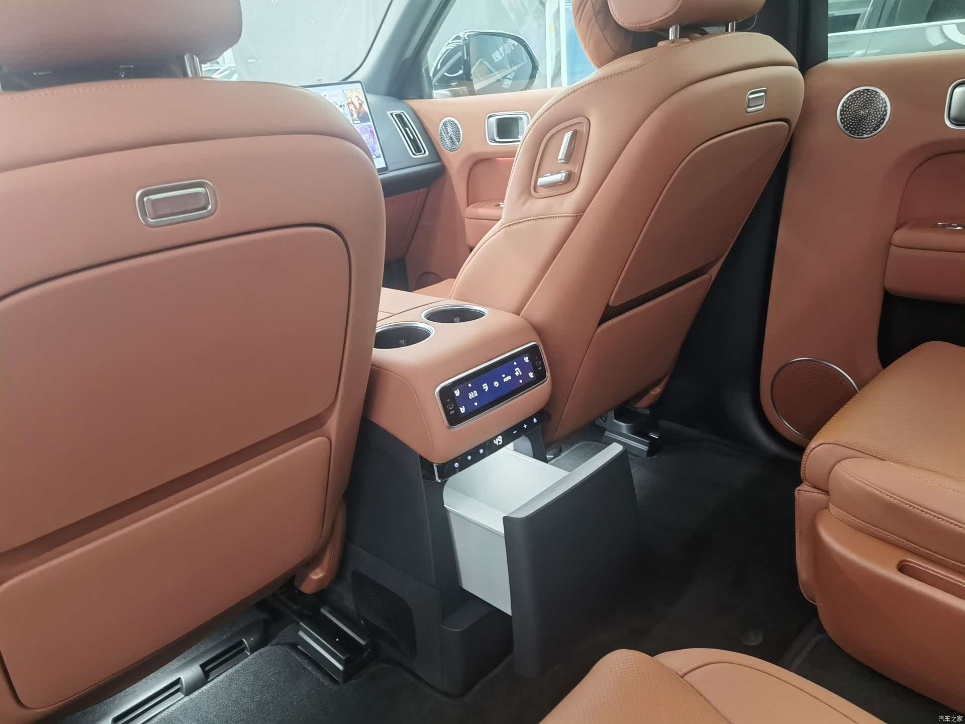 Li Auto L9, 2025 4