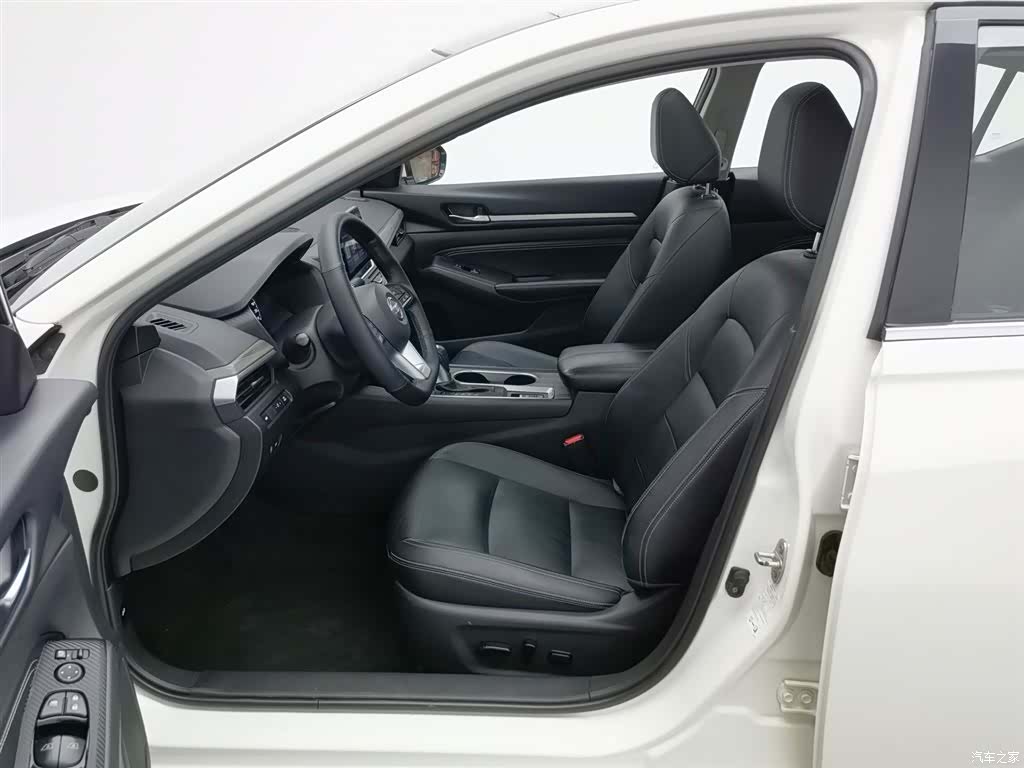 Nissan Teana, 2021 10