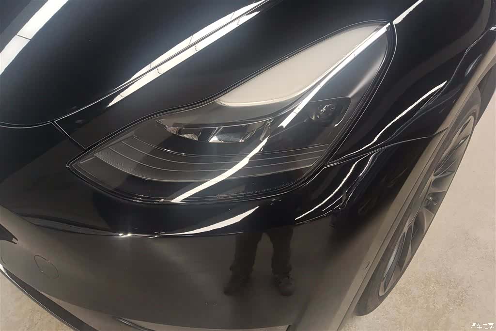 Tesla Model Y, 2021 все фото