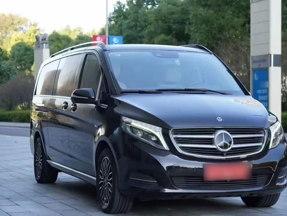 Mercedes-Benz V-class