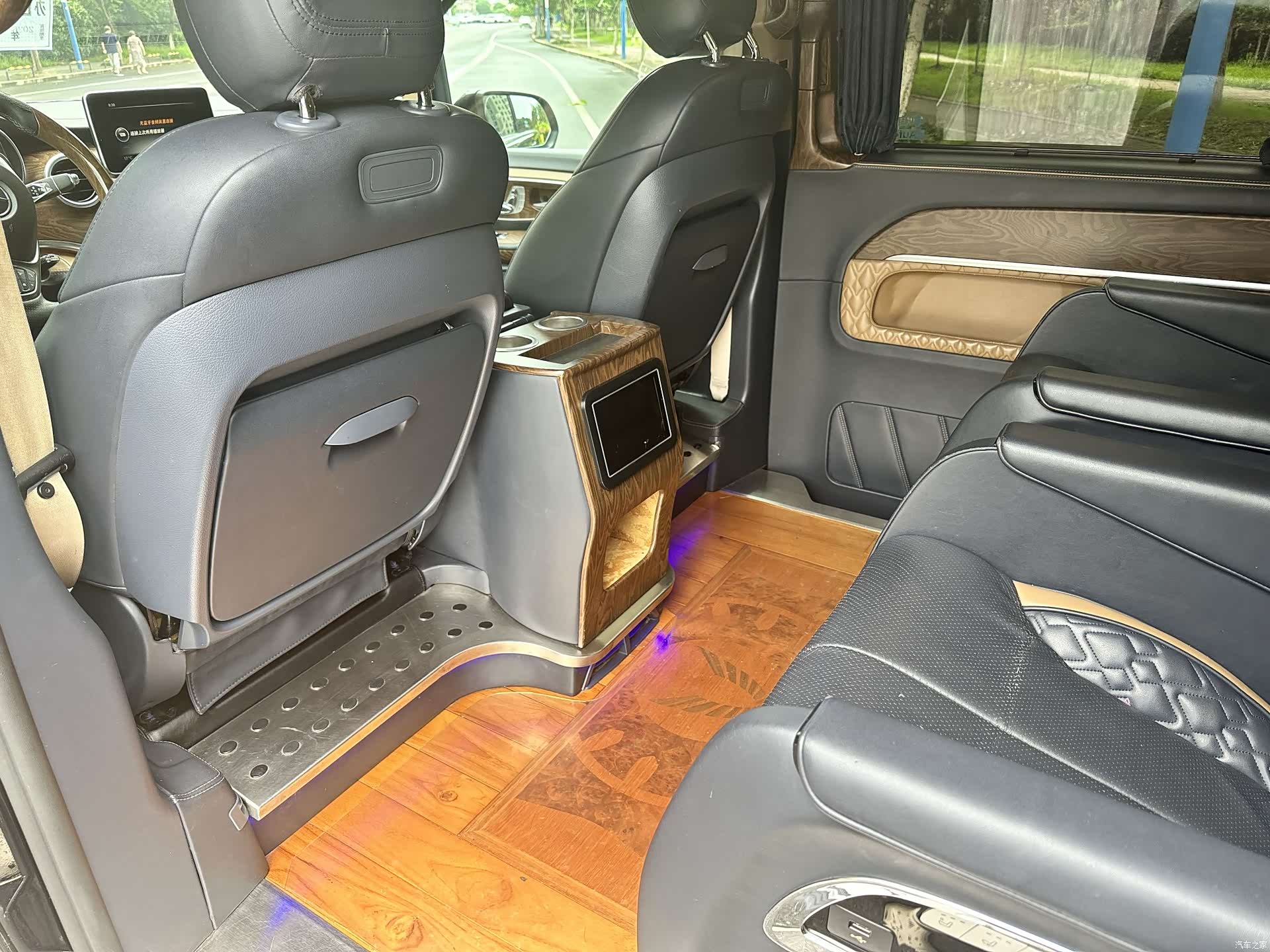 Mercedes-Benz V-Class, 2020 12