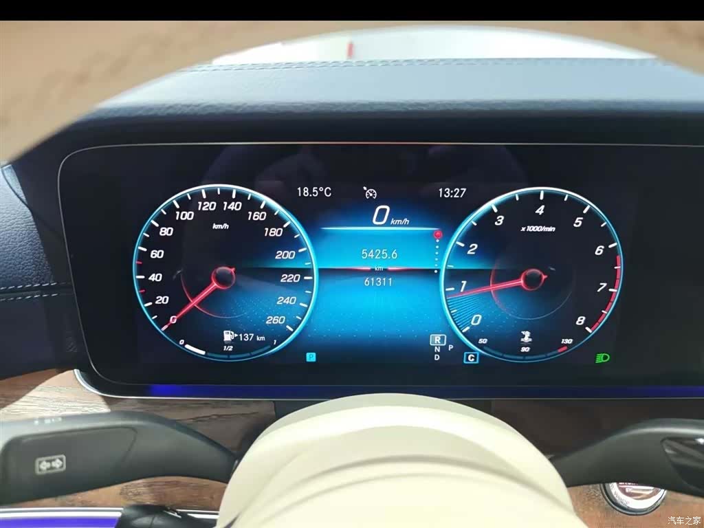 Mercedes-Benz E-Class, 2022 4