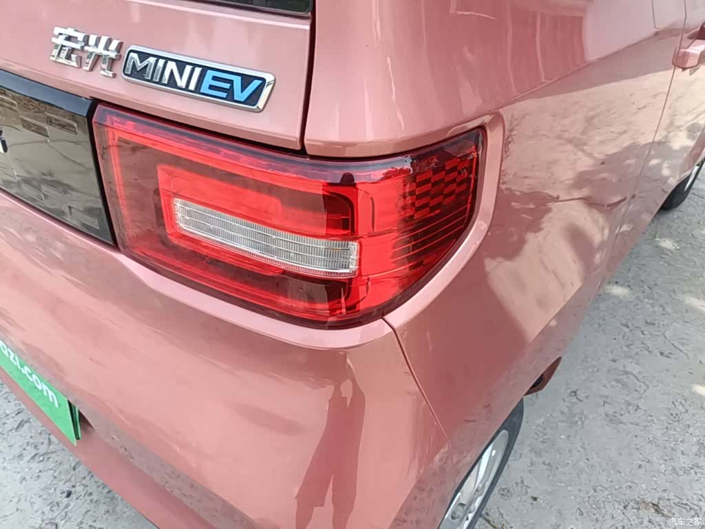 Wuling MINIEV, 2020 8