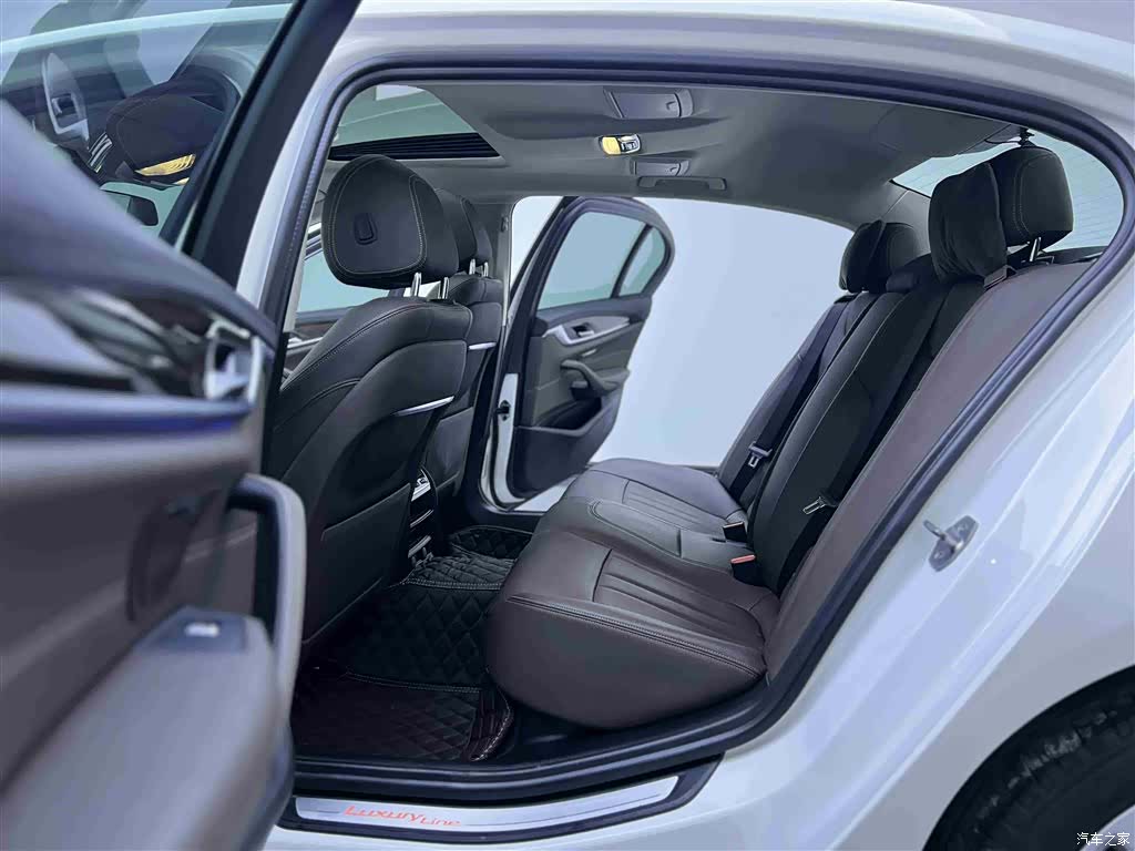 BMW 5 Series, 2019 12