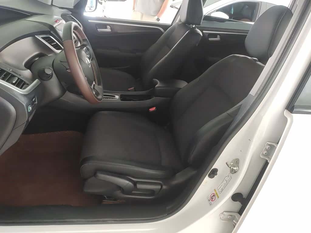 Honda Jade, 2016 15
