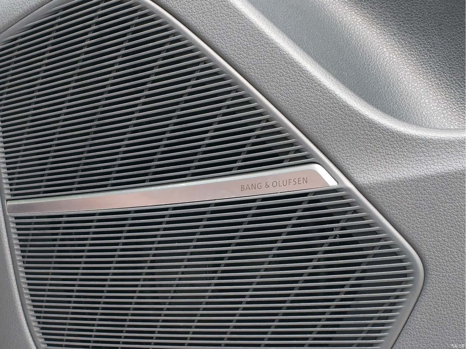 Audi Q8, 2023 8