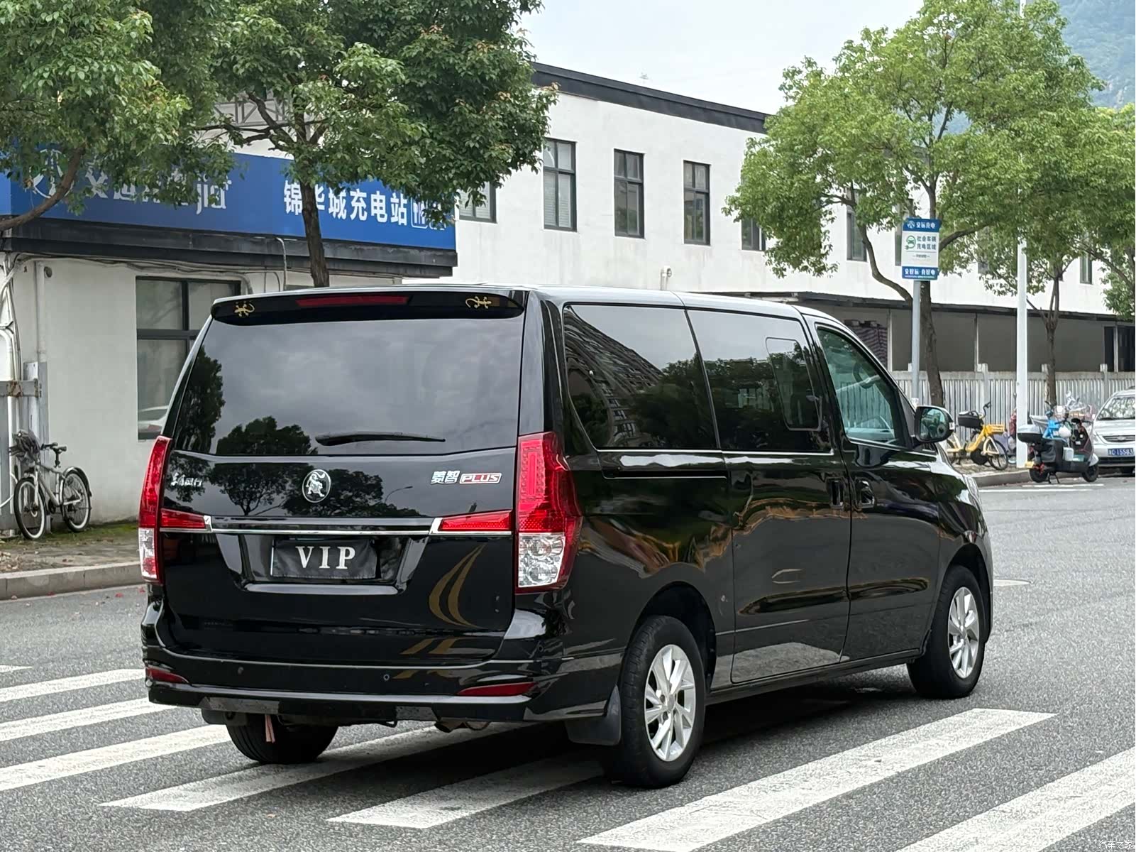 DongFeng 7, 2023 все фото