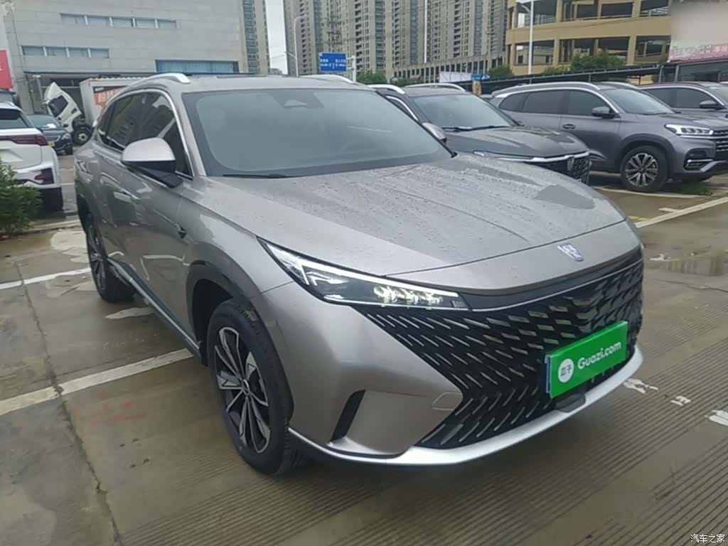 Roewe RX5, 2022 4