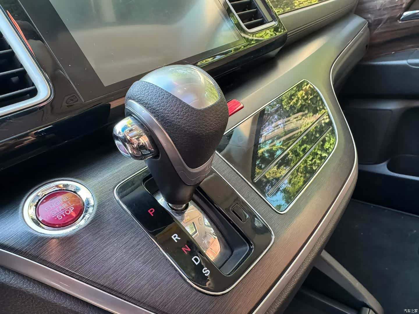 Honda Elysion, 2017 8